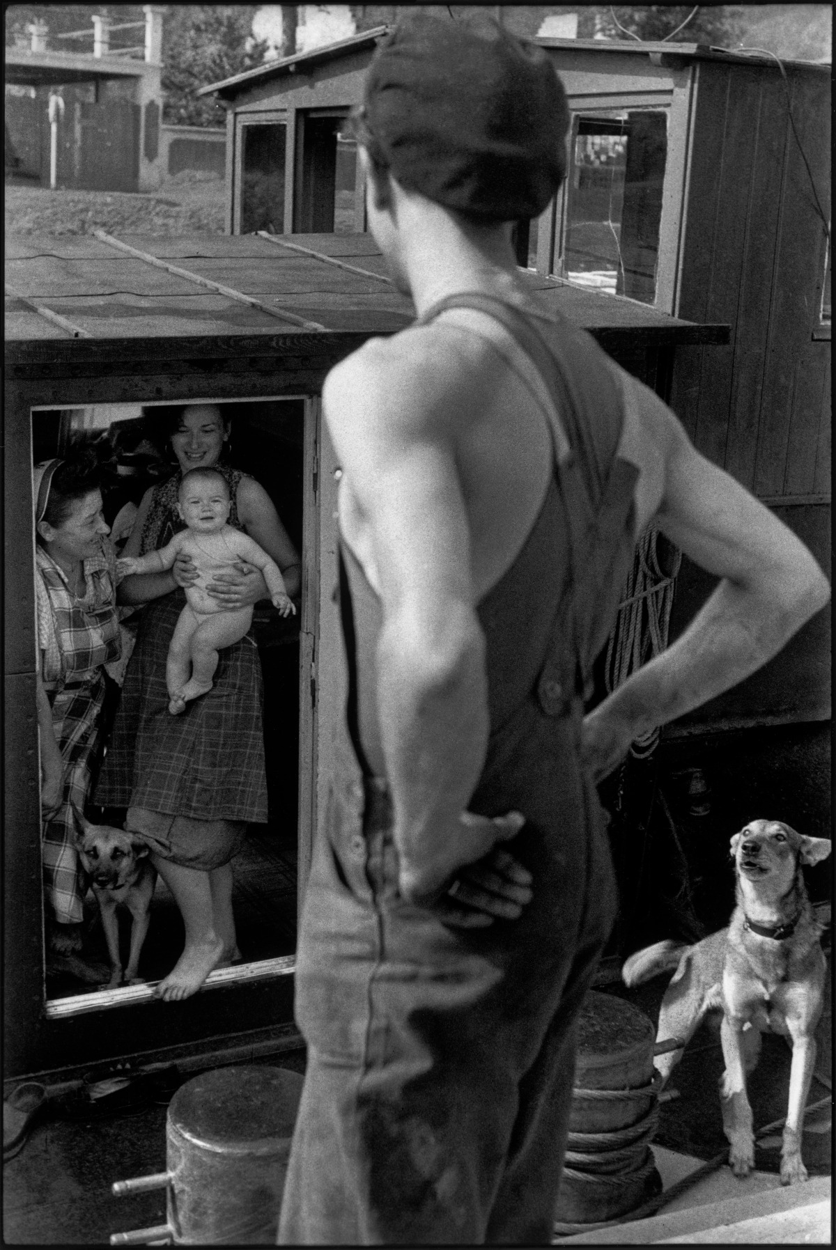 Henri Cartier-Bresson "Bougival, France, 1956", épreuve gélatino-argentique de 1973 © Fondation Henri Cartier-Bresson / Magnum Photos