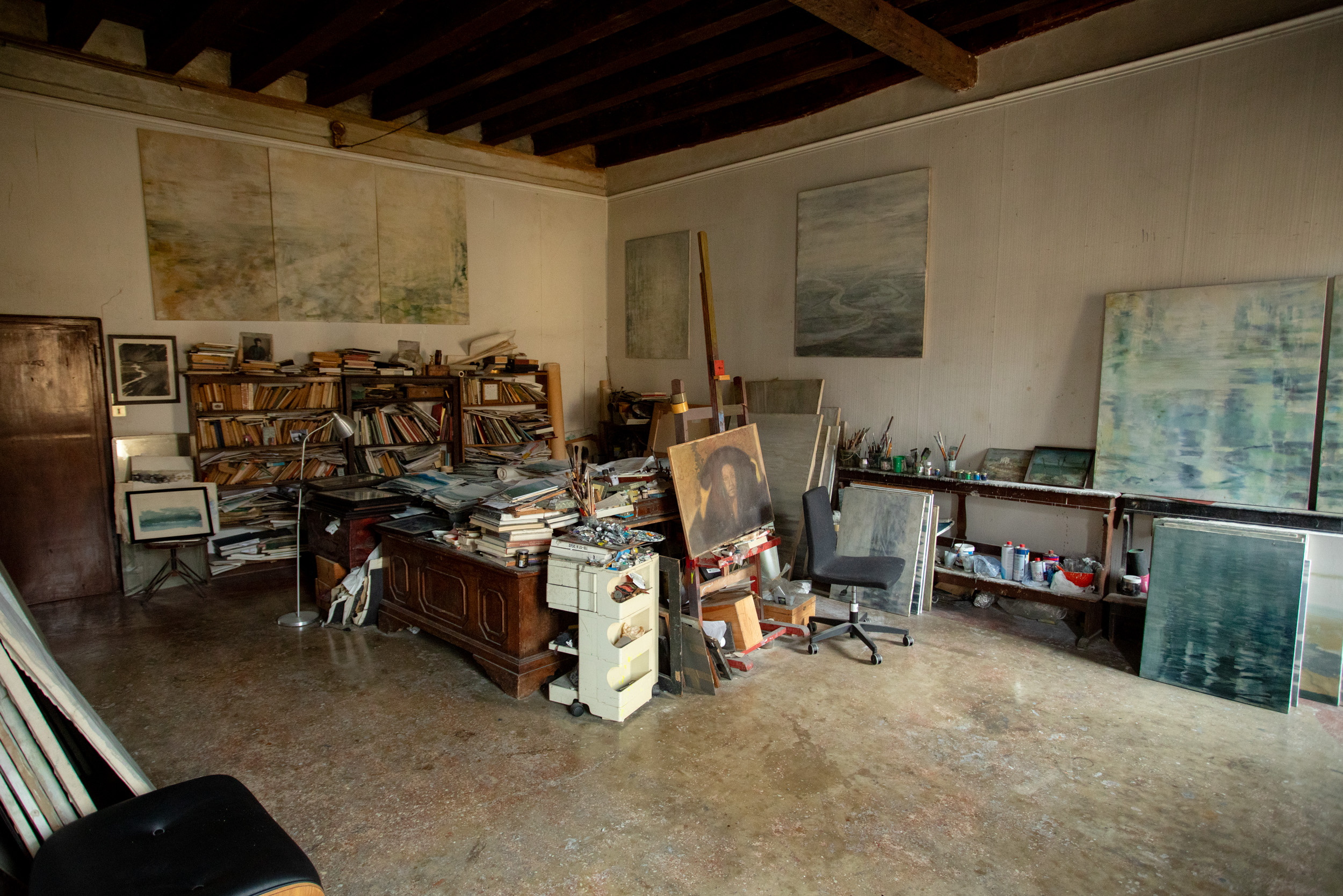 Lo studio di Ileana Ruggeri fotografato da Massimo Pistore