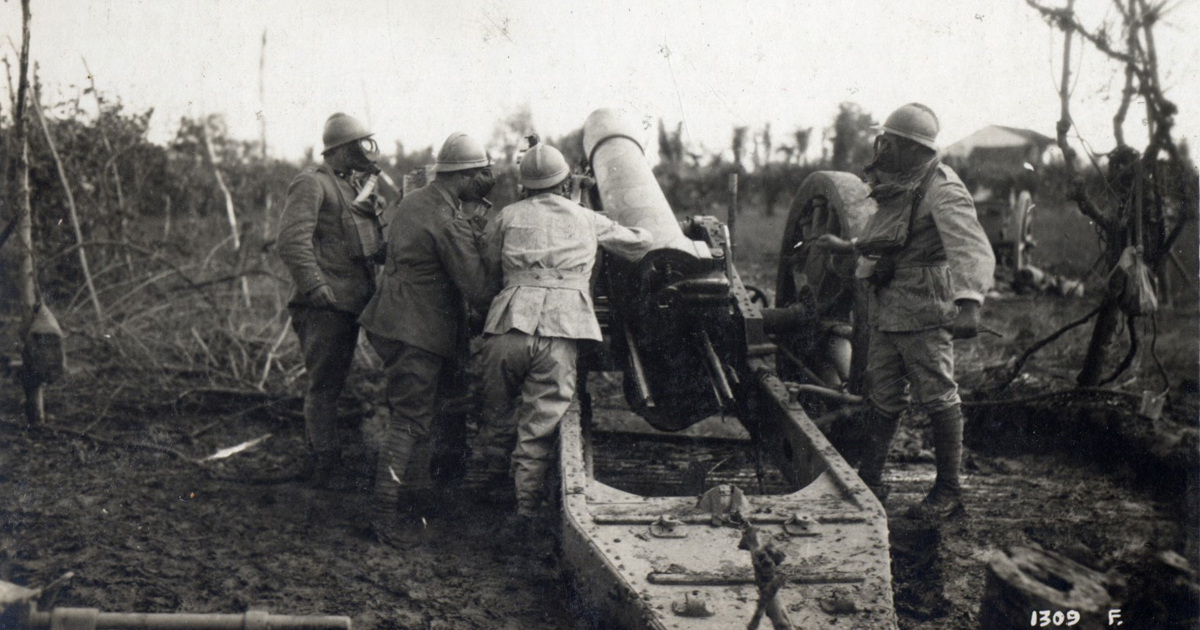 Batteria italiana in azione sul fronte del Piave, primavera 1918, Archivio Fotografico Museo della Terza Armata