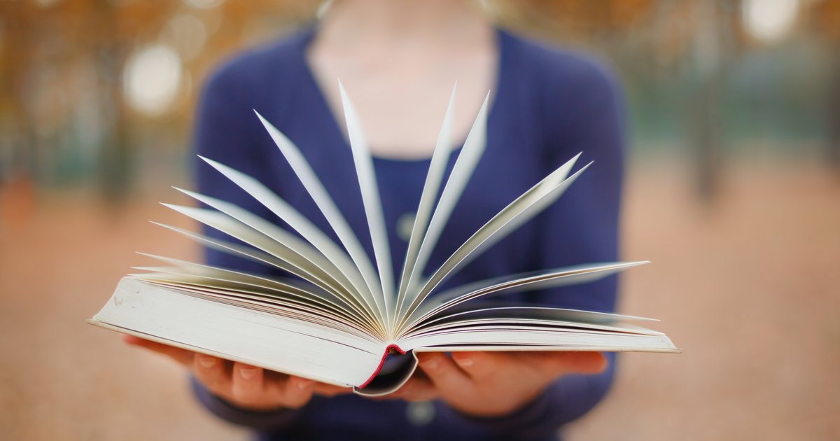 incontro con l'autore libro aperto