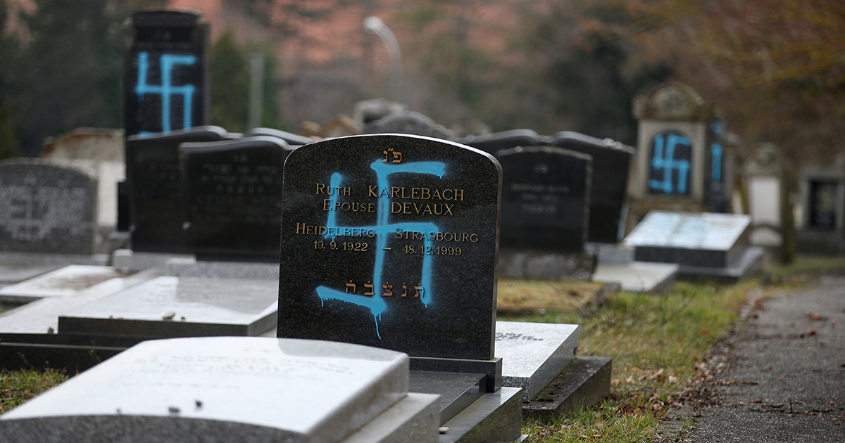 Il cimitero ebraico di Strasburgo colpito da un raid antisemita