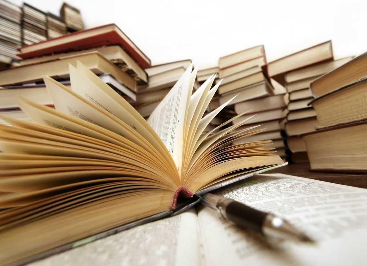 Libri con penna