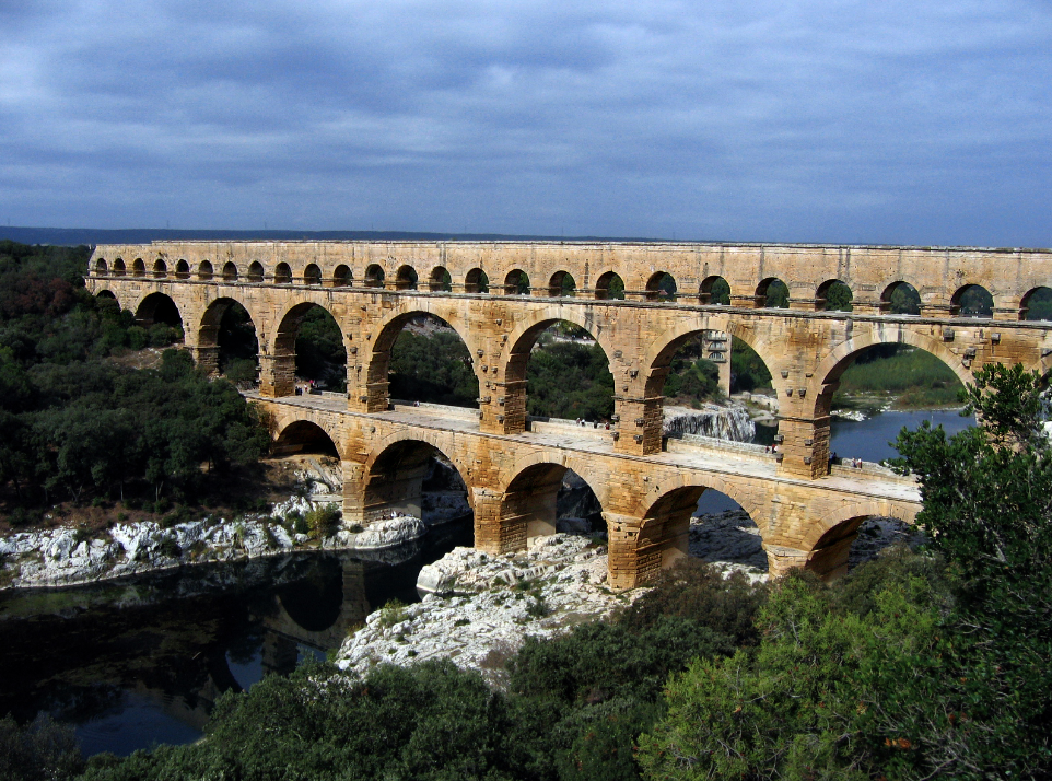 L’acquedotto romano di Pont du Gard in Francia
