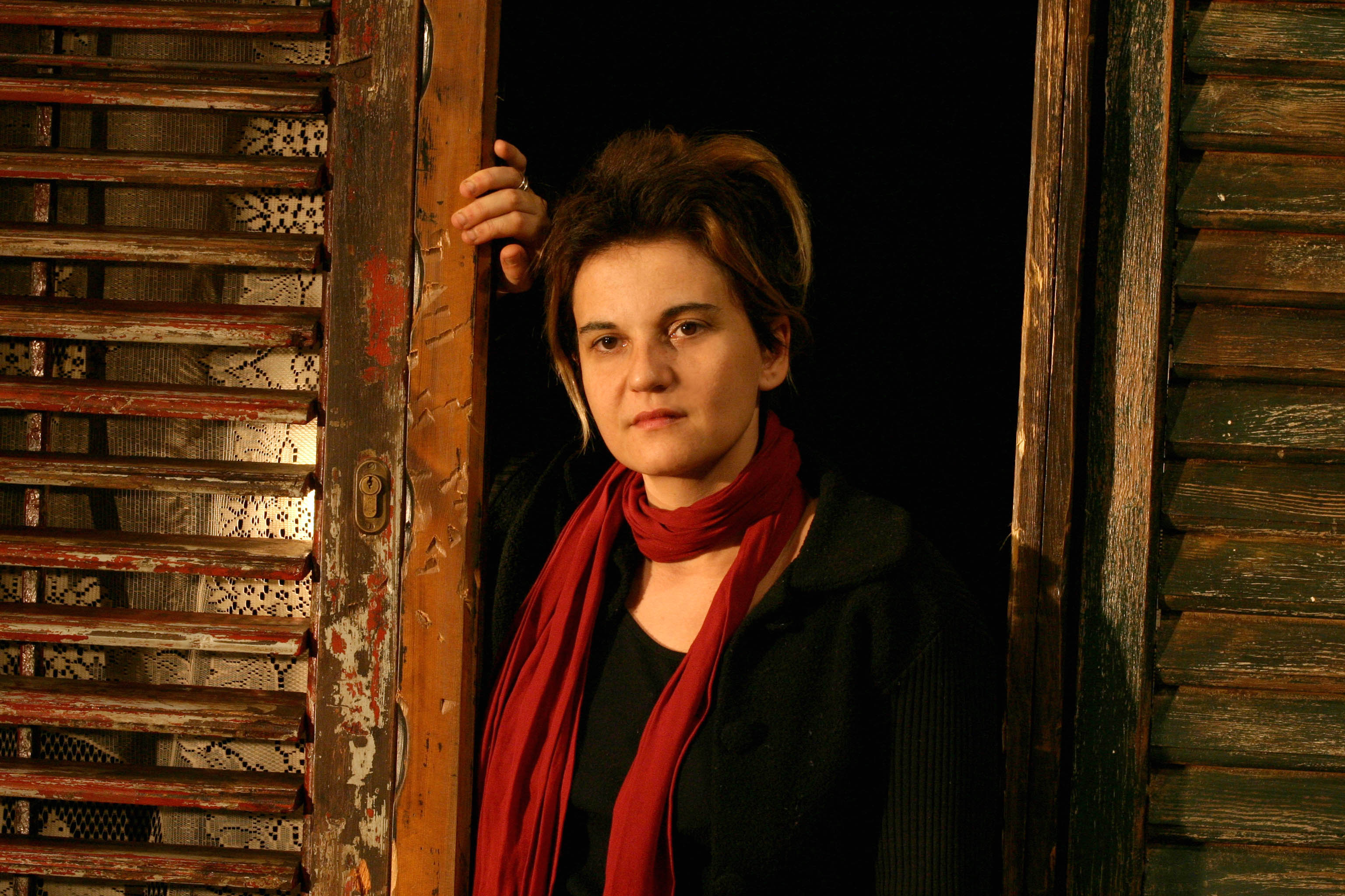 Emma Dante 36. Festival Internazionale del Teatro, La Scimia 2004