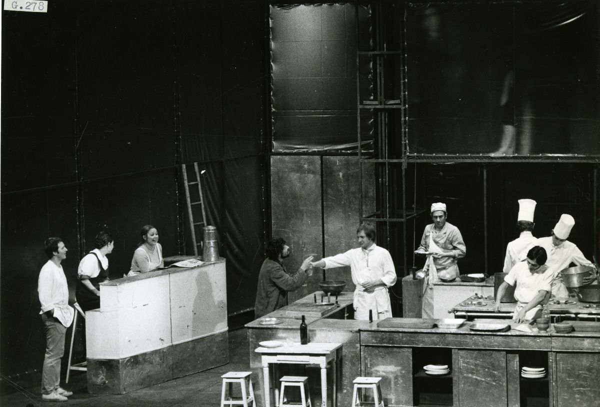 Ariane Mnouchkine, La cuisine - 27. Festival Internazionale del Teatro di Prosa, 1968 - foto Giacomelli