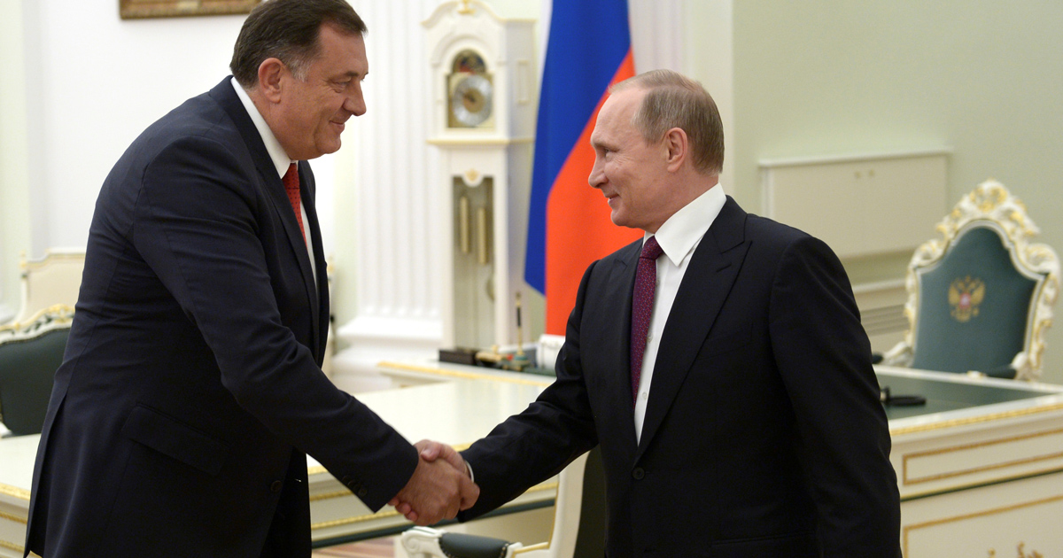 Dodik e Putin in un incontro al Cremlino. Foto: Reuters