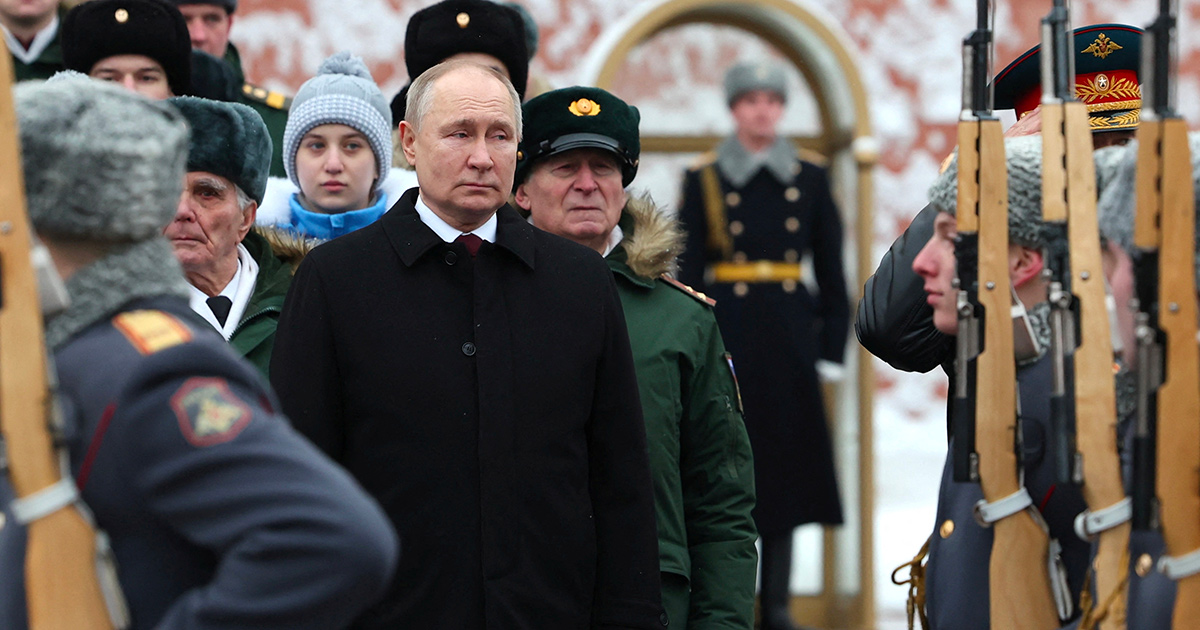 Vladimir Putin a una recente parata militare. Foto: Reuters
