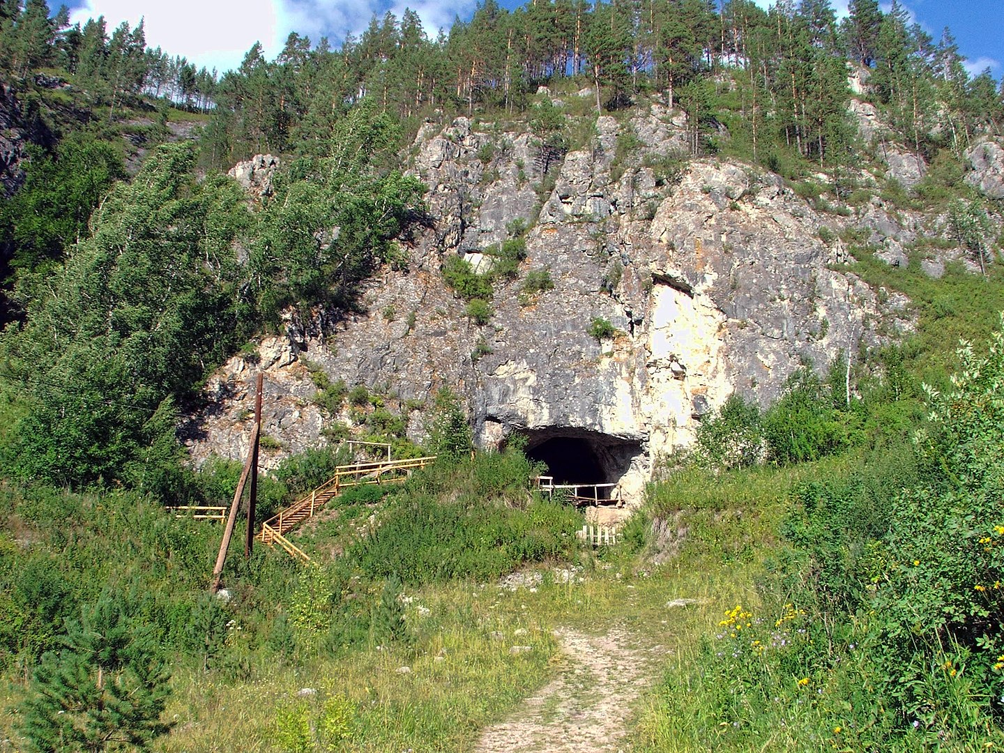 La grotta di Denisova La grotta di Denisova