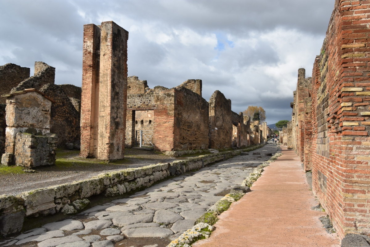 Via del Vesuvio, Pompei - per gentile concessione del MIC - Parco Archeologico di Pompei