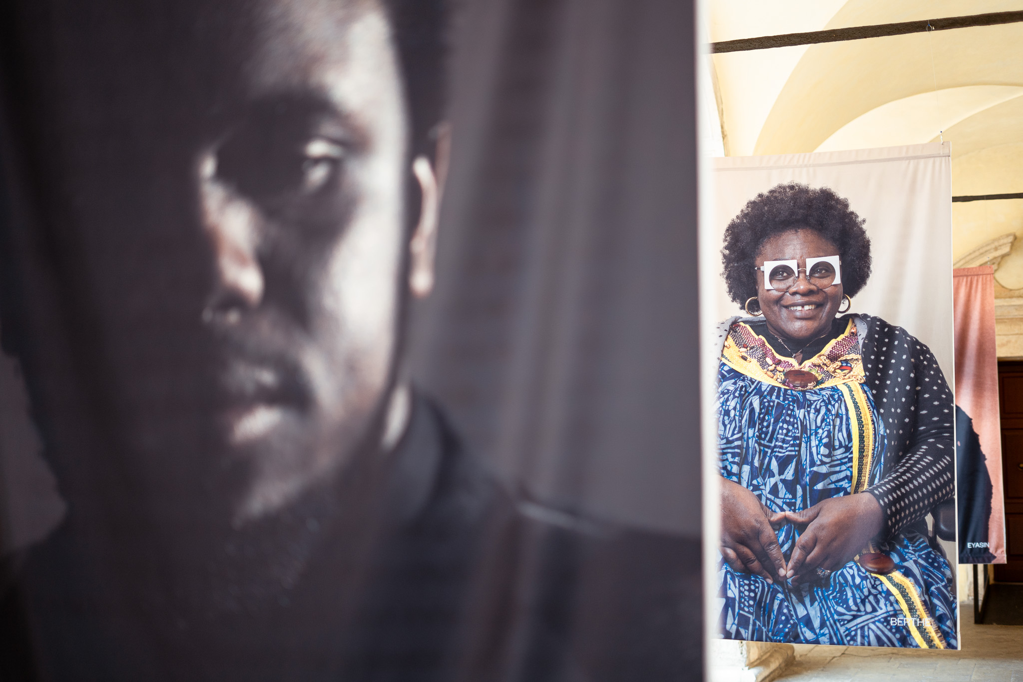 Foto mostra Out of Place