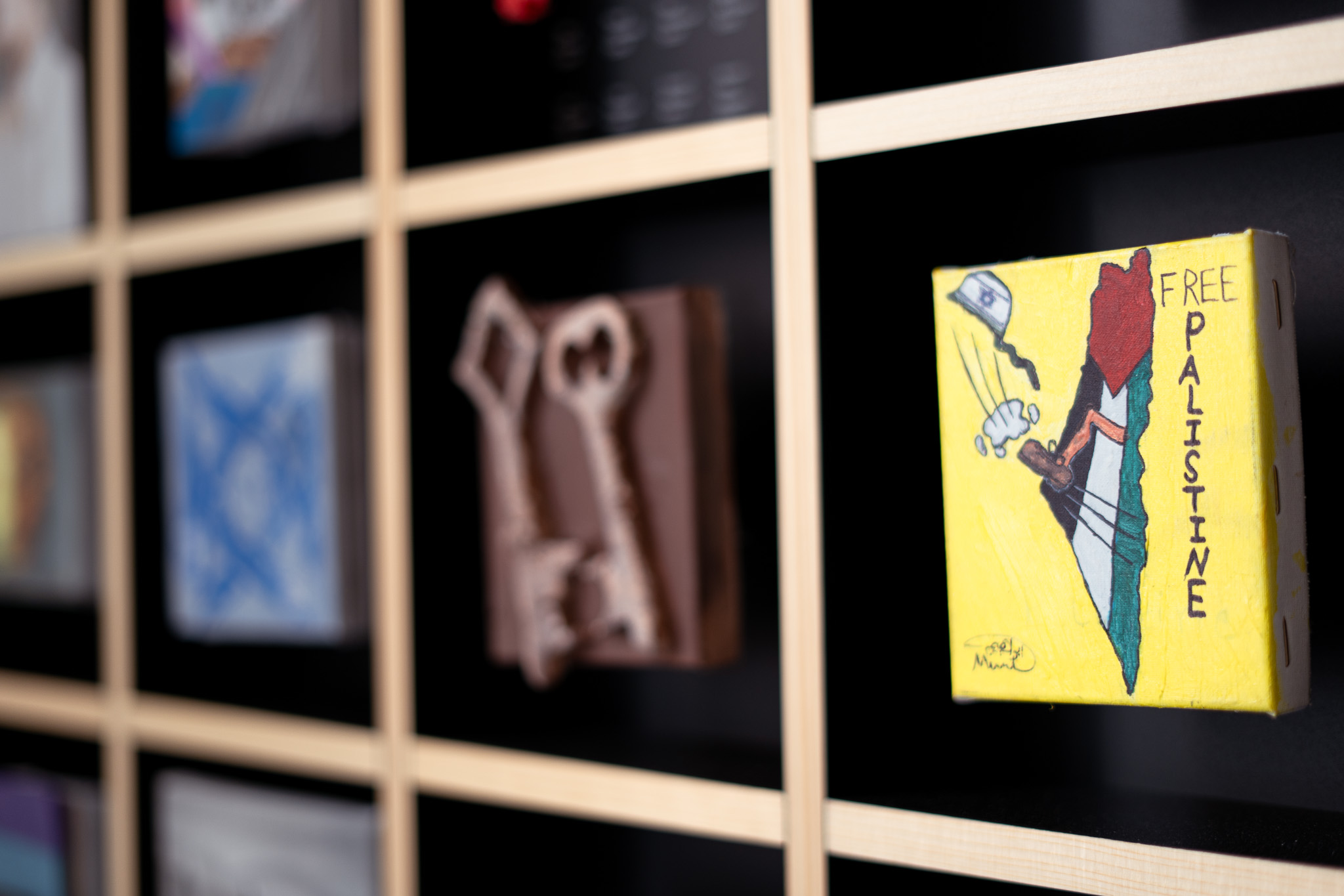 Foto mostra Out of Place