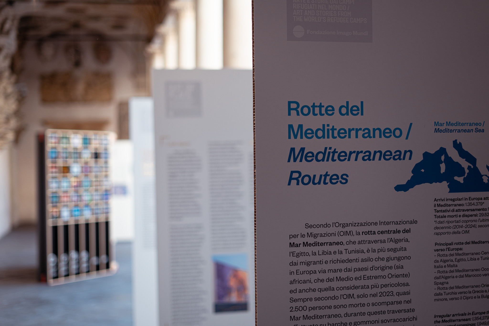 Foto mostra Out of Place