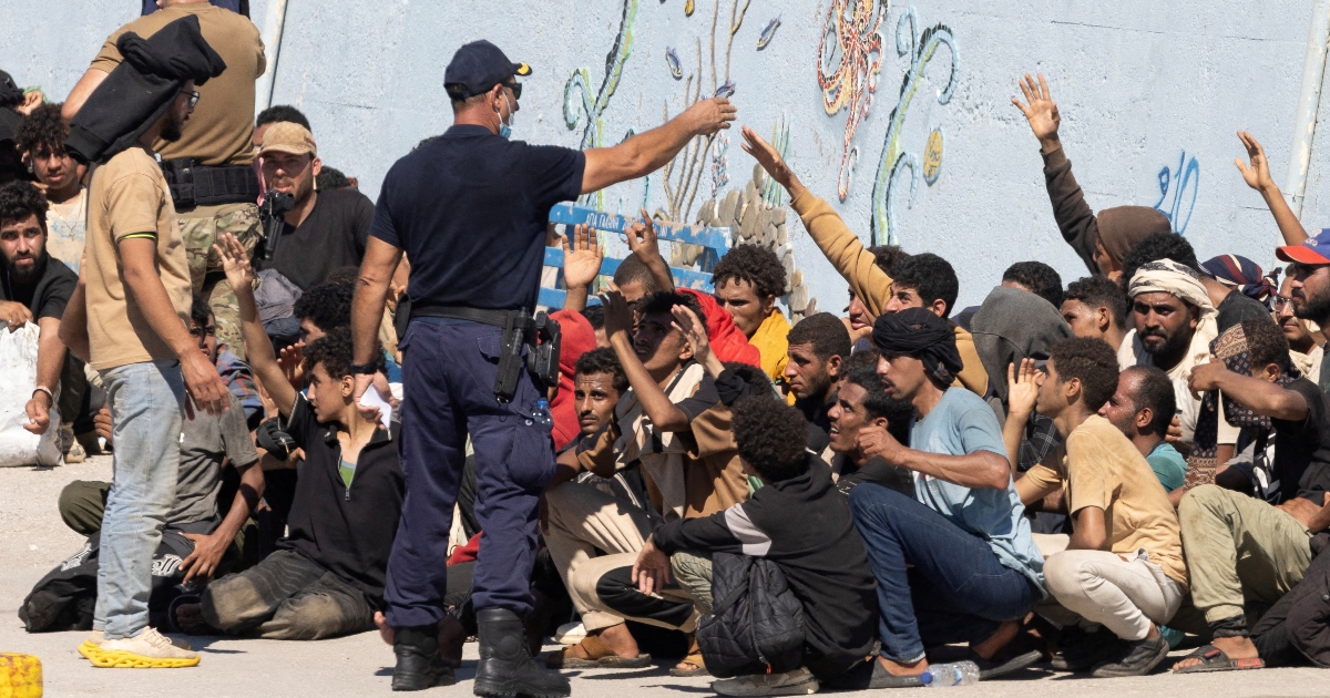 Grecia soccorsi migranti a Creta Grecia soccorsi migranti a Creta