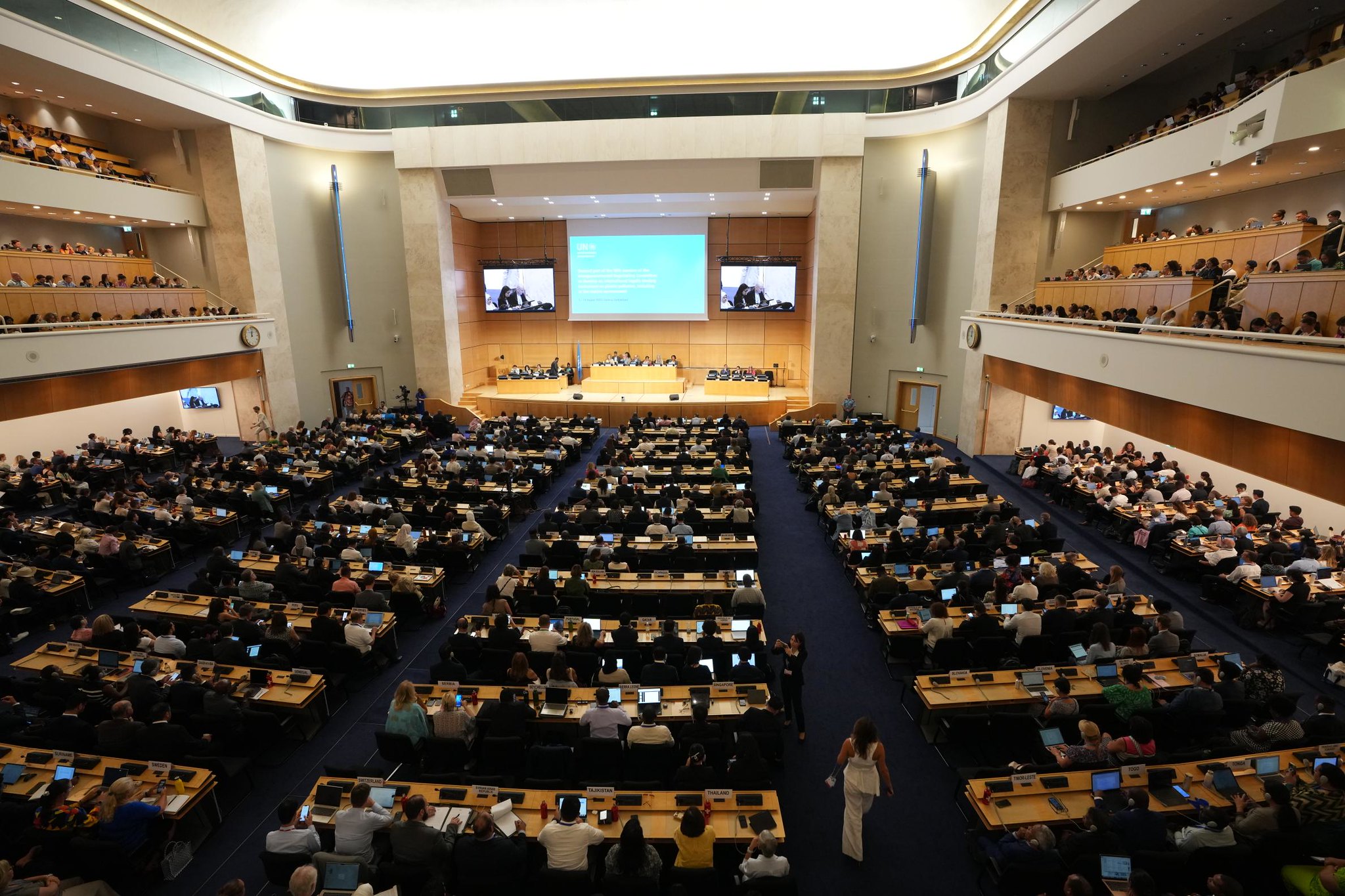 UN INC-5.2 plenary room
