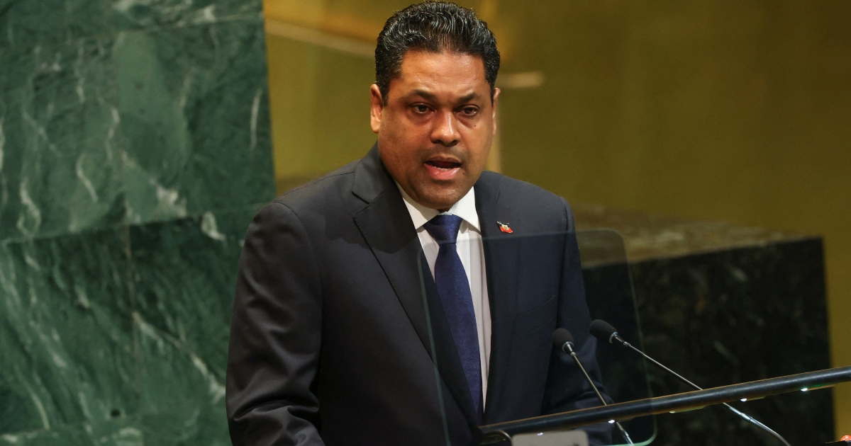 Il presidente del Consiglio presidenziale di transizione della Repubblica di Haiti, Anthony Franck Laurent Saint-Cyr,