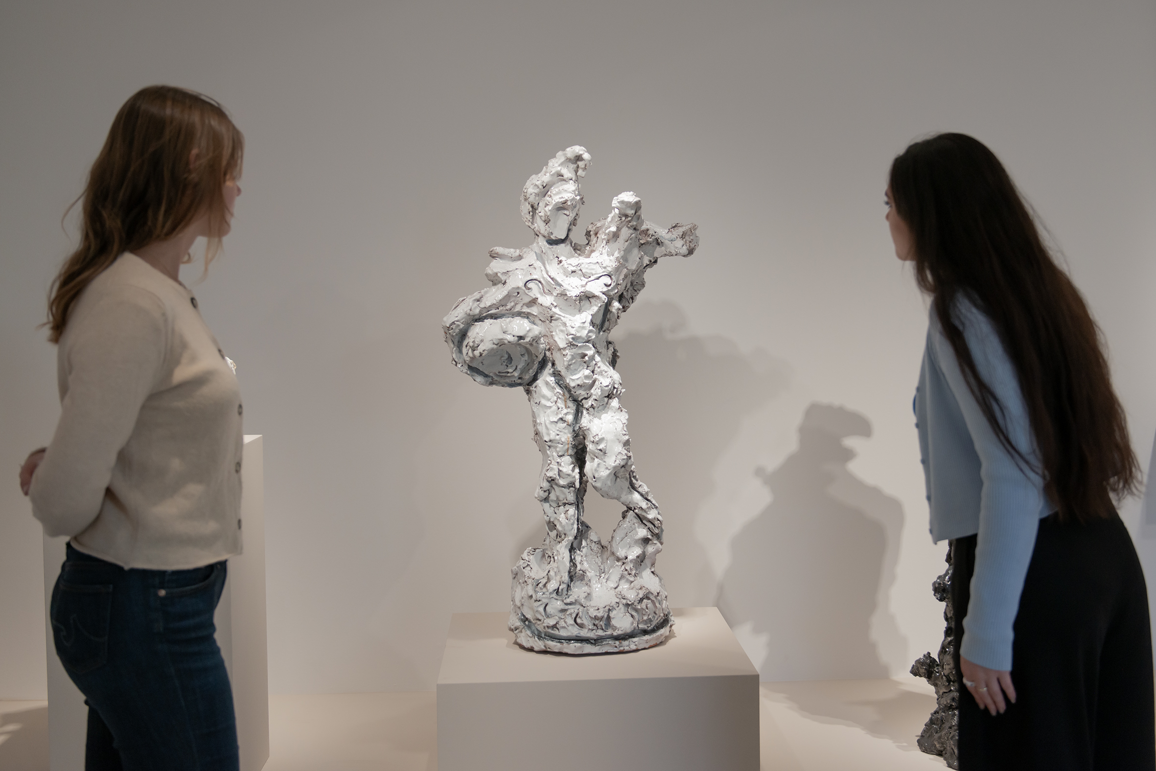 © Mani-Fattura: le ceramiche di Lucio Fontana, 11.10.2025 – 02.03.2026, Collezione Peggy Guggenheim. Ph. Claudia Corrent
