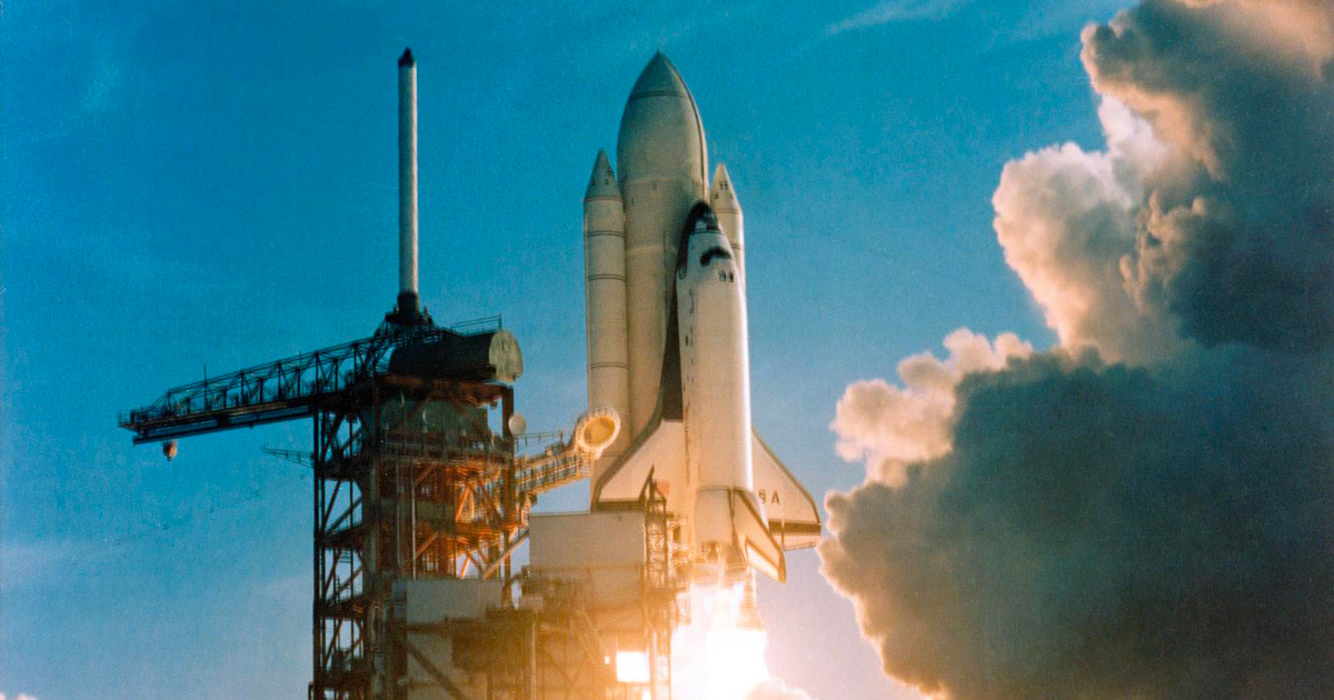 Lo Space Shuttle al decollo. Foto: NASA Lo Space Shuttle al decollo. Foto: NASA