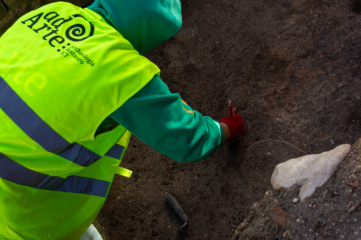Scavi presso l'area in Piazza Andrea Costa