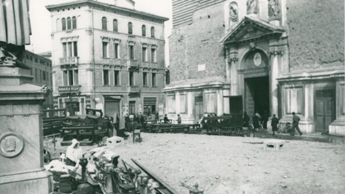 bombardamenti alla chiesa del Carmine di pd