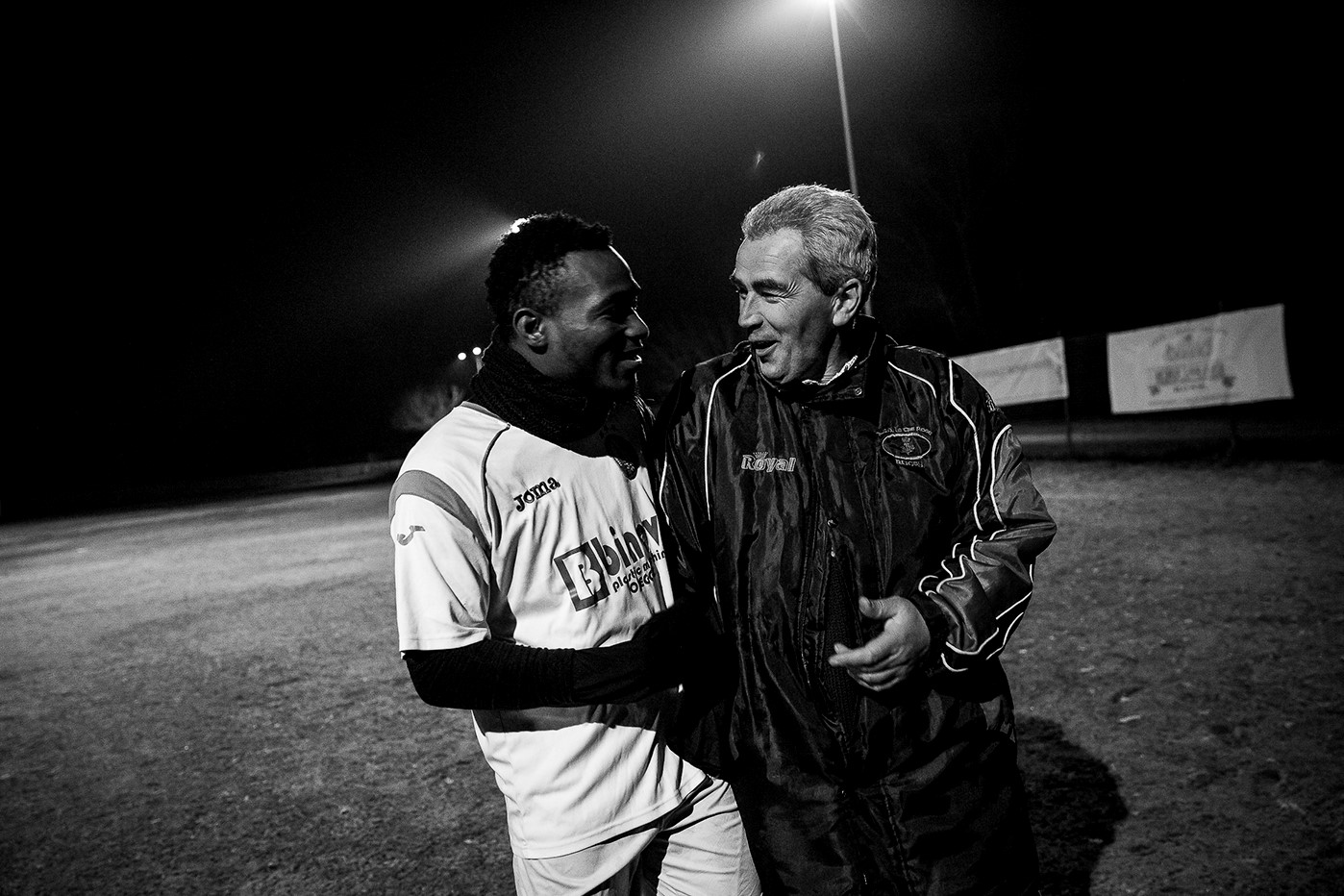 Ibrahim e Paolo de Le Tre Rose Rugby (Casale Monferrato), unica squadra in Italia composta per l'80% da richiedenti asilo (novembre 2016). Foto: Chiara Asoli
