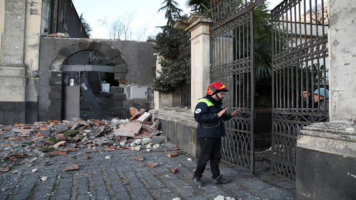 I danni del terremoto in provincia di Catania