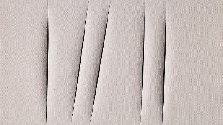 Lucio Fontana, "Concetto spaziale. Attese", 1964, idropittura su tela, bianco, 53 x 64 cm Collezione Intesa Sanpaolo © Fondazione Lucio Fontana, Milano, by SIAE 2020 © Archivio Patrimonio Artistico Intesa Sanpaolo. Photo Paolo Vandrasch Lucio Fontana