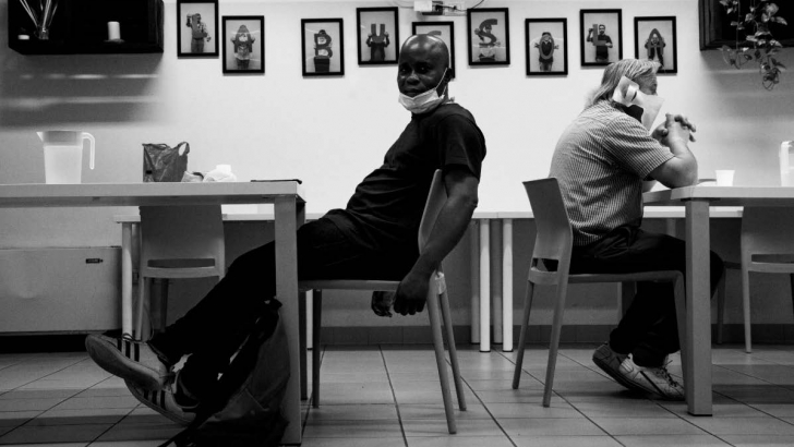 persona al tavolo - Foto di Valentina Borgato