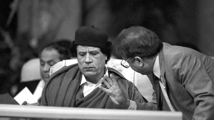 Muammar Gheddafi in uno scatto del 1990. Foto: Reuters