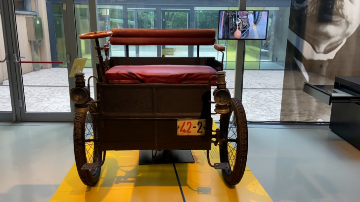 auto del museo poleni