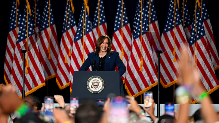 Kamala Harris alla sua prima uscita di campagna elettorale dopo il ritiro di Biden. Foto: Reuters