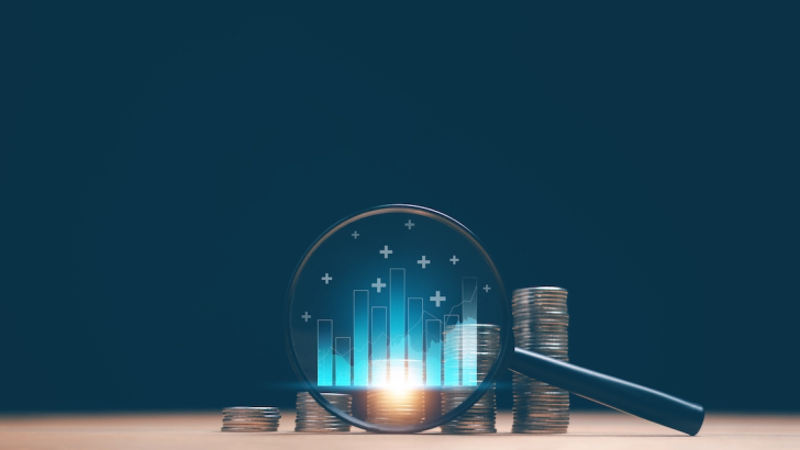 lente evidenzia grafico sfondo monete