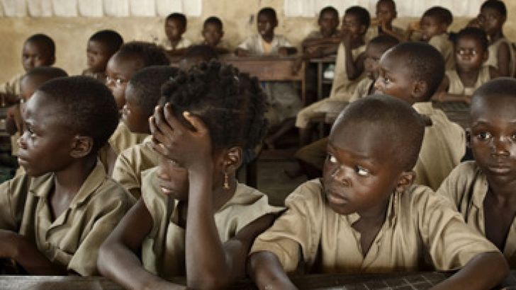 Bambini in una scuola Unicef in Africa